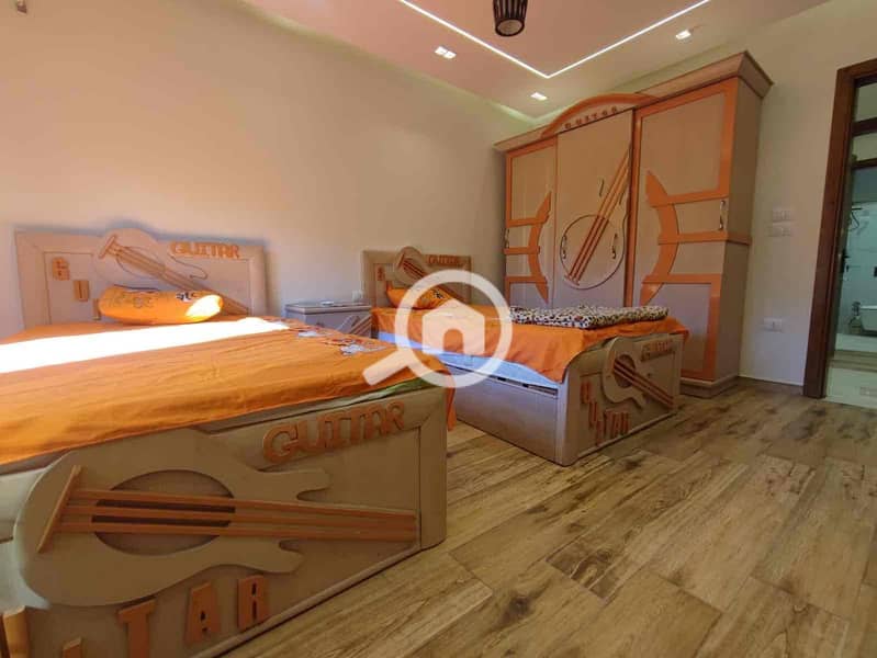 35 2591cd51-5abe-4166-a5a0-b35d9bdabb49. jpg