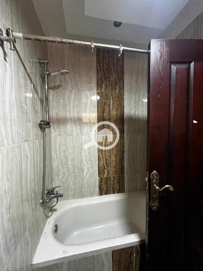 4 WhatsApp Image 2025-08-20 at 2.58. 52 PM. jpeg