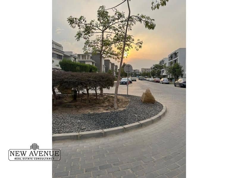 7 WhatsApp Image 2025-10-28 at 2.48. 34 PM (2). jpg