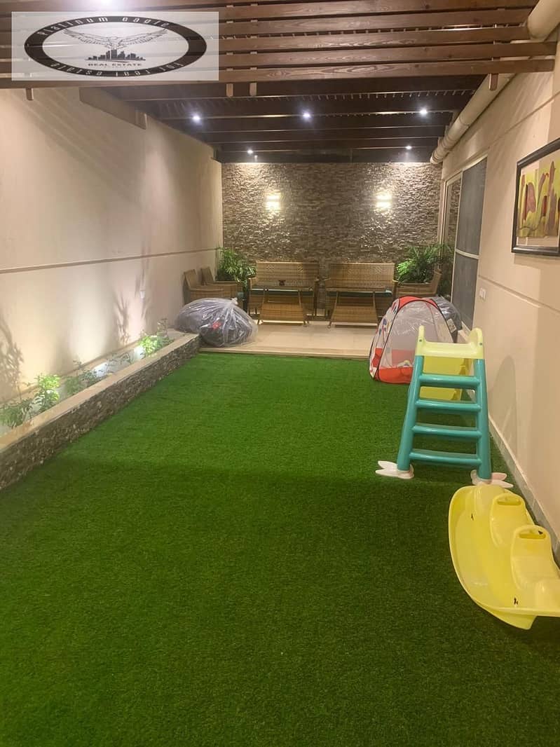 8 5fd8bfcd-9474-409b-9a74-e5687203c7e9. jpg