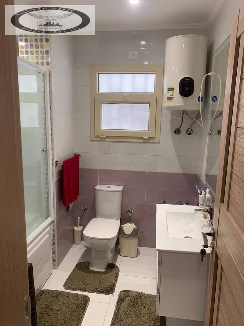 24 f03033c5-a81d-4033-8c1e-8d52769928cc. jpg