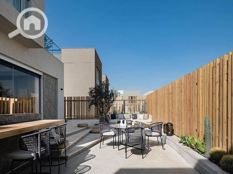 6 WhatsApp Image 2022-10-10 at 5.53. 51 PM (2). jpg