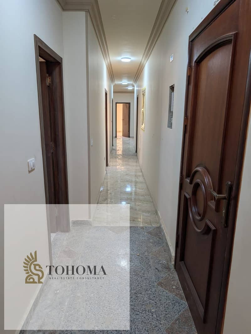 3 312af832-5bde-4790-9c6f-6083eb0a2670. jpg