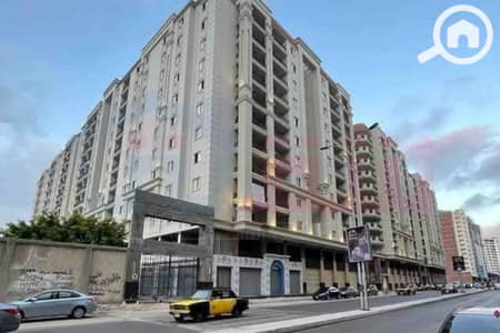 شقة 3 غرف نوم للبيع في سموحة، الإسكندرية - IMG-20251029-WA0023. jpg