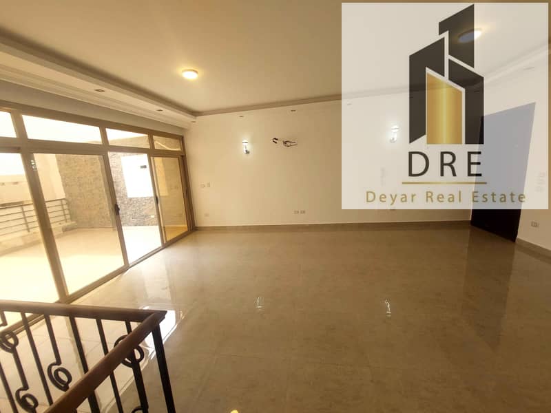 4 9512f981-954a-489f-bf1c-dec56e2cad76. jpg