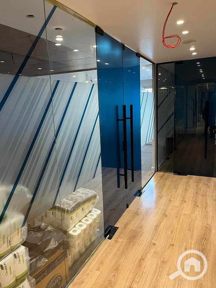 5 897d75e7-10ef-463b-849a-f69ce42aa992. jpg