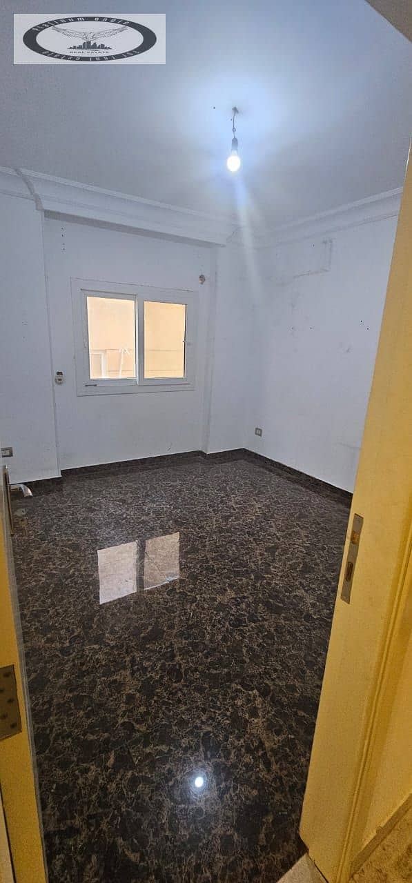 8 16bb290d-0423-4304-a1f9-67f4231c2f15. jpg