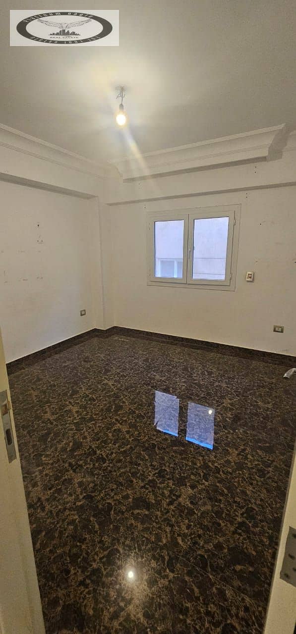 10 79753591-e523-45f9-b0f8-79132bbdb106. jpg