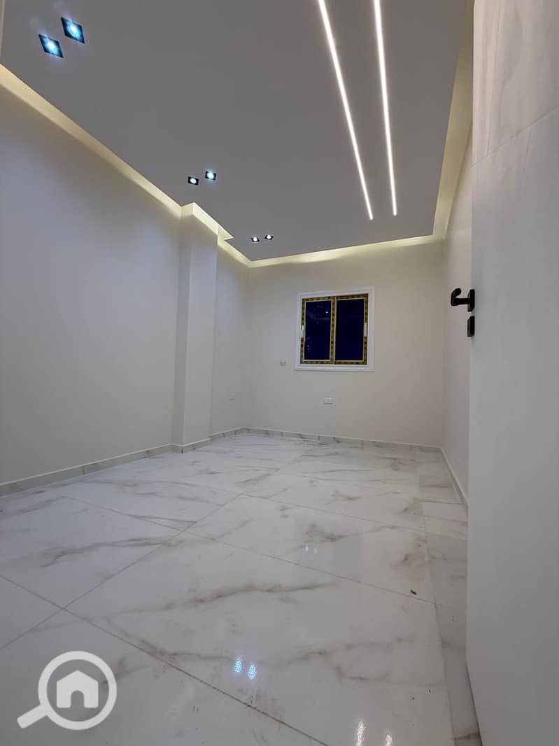 8 WhatsApp Image 2025-10-20 at 9.16. 34 AM (3). jpeg