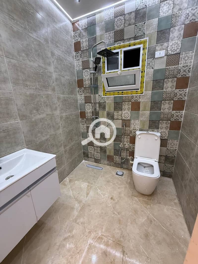 10 WhatsApp Image 2025-10-20 at 9.16. 35 AM (1). jpeg