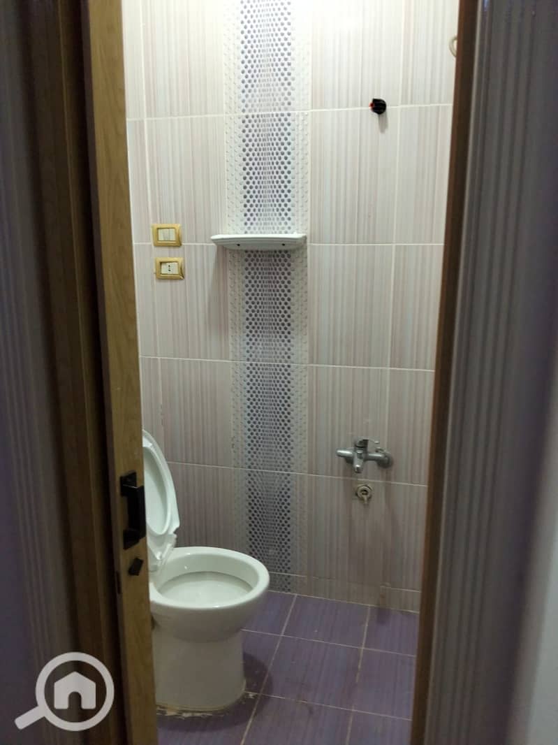 10 WhatsApp Image 2025-10-30 at 3.45. 59 PM. jpeg