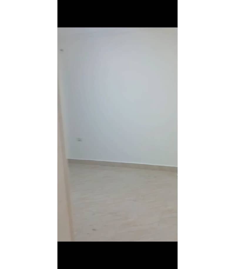 2 WhatsApp Image 2025-10-28 at 11.37. 48 AM (1). jpg