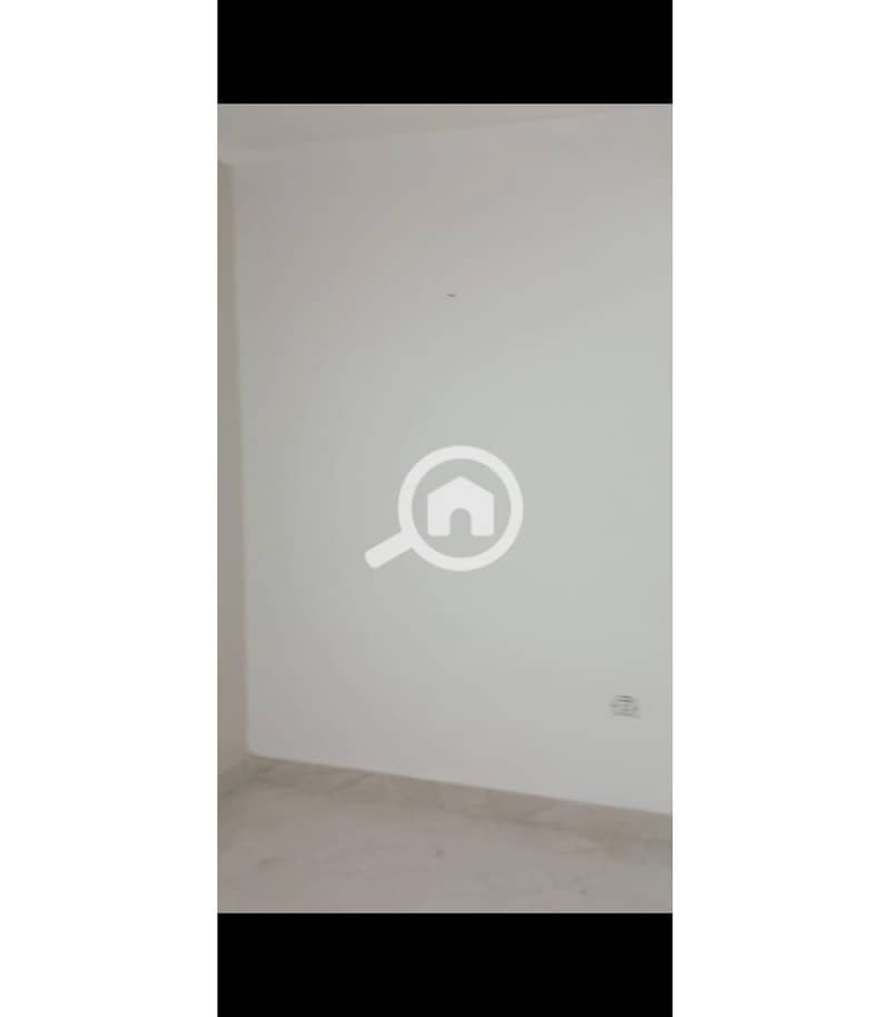 3 WhatsApp Image 2025-10-28 at 11.37. 48 AM (2). jpg