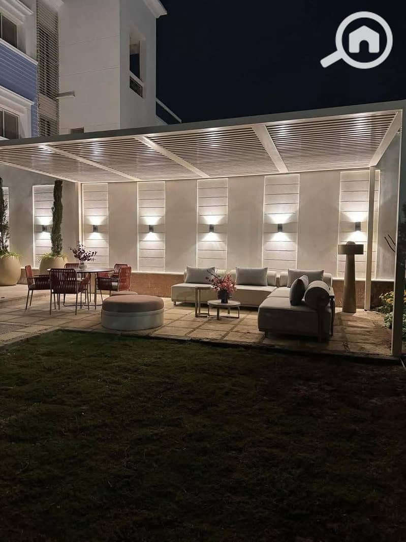 8 490320383_9573456332736119_3082991223023074381_n. jpg