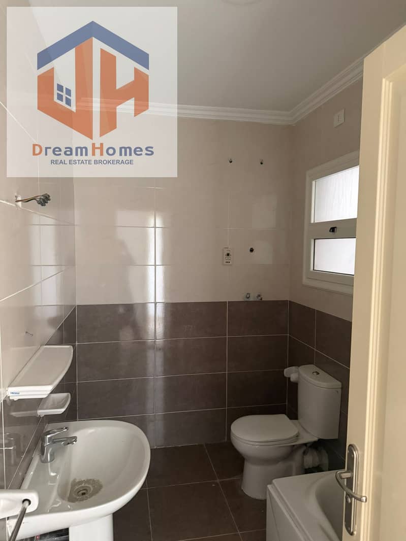 4 7e969f40-b0dc-4eba-9ce8-f8ad9eb7abf2. jpeg