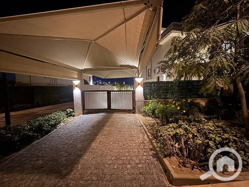 9 767ab647-26d2-4770-b13a-899b18c85cbb. jpeg