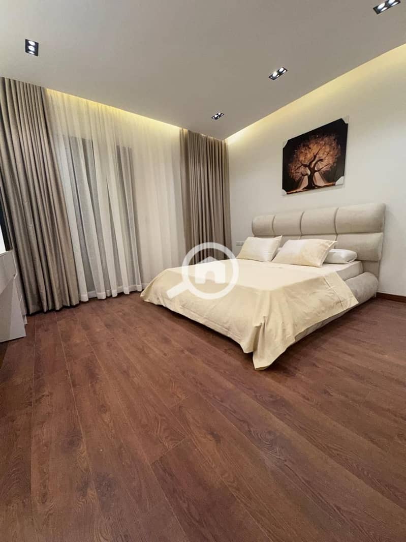 18 bcdd8733-ec6a-444e-ad94-509c1e1aebf3. jpeg