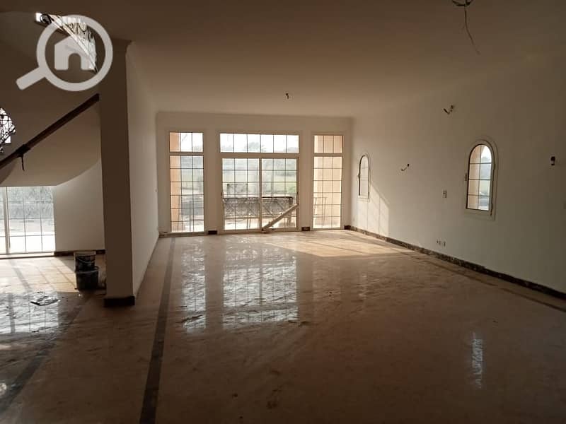 4 8cb79289-1049-409a-9f76-8f93ff72e49d. jpeg