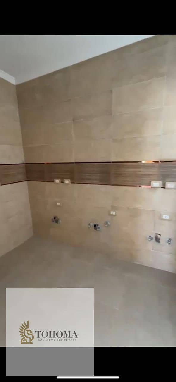 7 e83510fa-3bcd-4fbc-9178-d76100923802. jpg