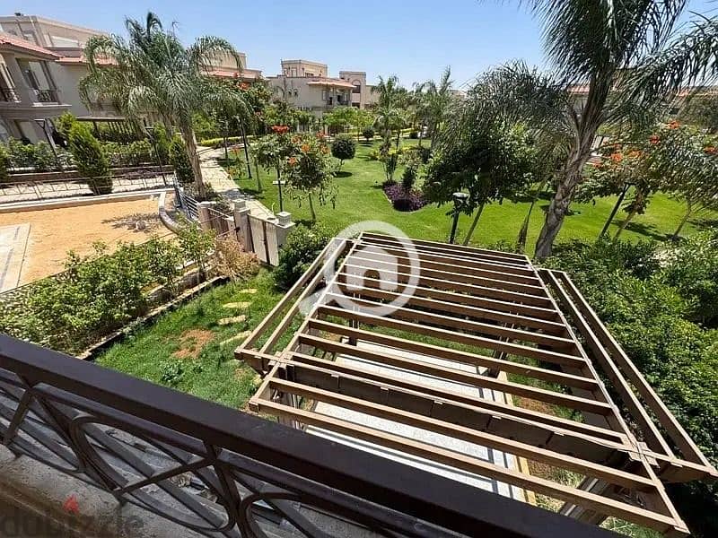 5 4ab3ce63-2128-464a-b815-37dd439f2a99. jpg