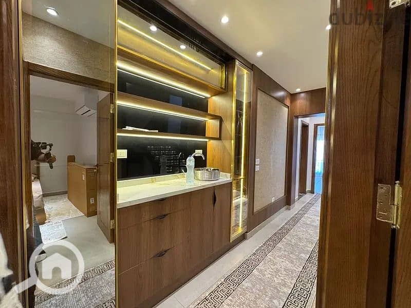 6 8efbc181-910c-4f43-8628-175f0bb365f2. jpg