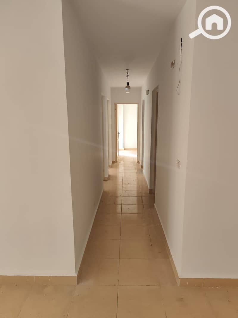 5 4de27a4d-aefc-41c8-b40e-cea7d9b13fd1. jpg