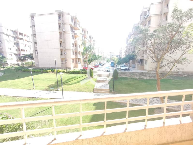 8 6dae0b96-e350-4d62-9533-0d6f39e3002f. jpg