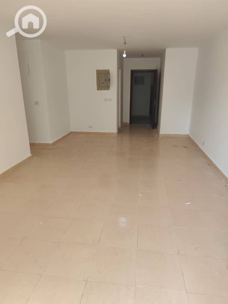 12 016fbef3-cbf7-49f9-8261-ac258edad313. jpg