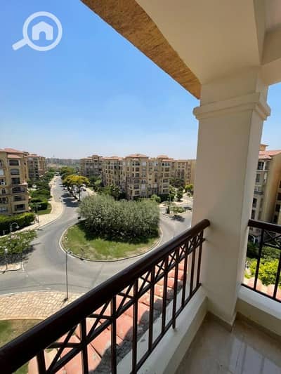 2 Bedroom Apartment for Sale in Madinaty, Cairo - فرصه للبيع شقه في مدينتي 107م b1 طلعت مصطفى فيو ميدان مفتوح