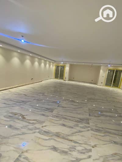 3 Bedroom Apartment for Sale in New Cairo, Cairo - شقة للبيع ب الرحاب٢ 250م