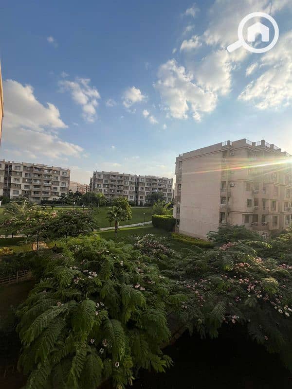 للبيع شقه بمدينتي مساحه 103م ت سوبر لوكس الفيو جاردن للبيع شقه بمدينتي مساحه 103م ت سوبر لوكس الفيو جاردن