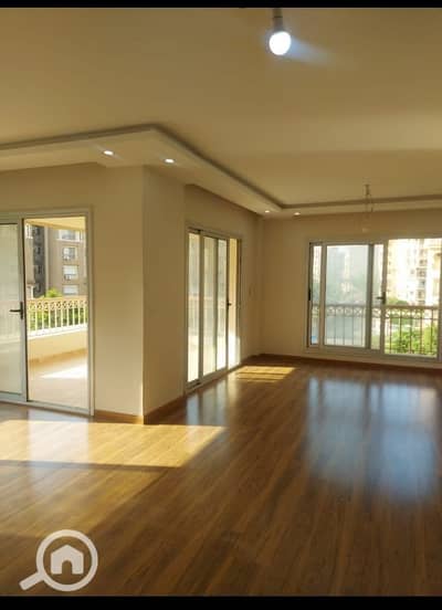 3 Bedroom Flat for Sale in Madinaty, Cairo - فرصه للاستثمار شقه في مدينتي 211م b2 تشطيب سوبر لوكس فيو شارع بحري 3 Bedroom Flat for Sale in Madinaty, Cairo - فرصه للاستثمار شقه في مدينتي 211م b2 تشطيب سوبر لوكس فيو شارع بحري