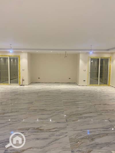 3 Bedroom Apartment for Sale in New Cairo, Cairo - شقة للبيع ب الرحاب٢. 250م