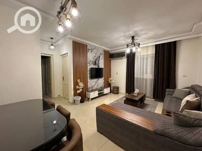 2 Bedroom Flat for Sale in Madinaty, Cairo - للبيع شقه في مدينتي 85م بحديقه 40م البيع يشمل كل شيء بالشقه b11