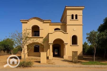 4 Bedroom Villa for Sale in Madinaty, Cairo - للتميز للبيع فيلا استاند لون مدينتي نموذج F لوكيشن مميز جدا