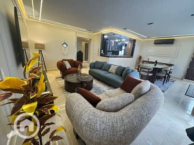 شقة 3 غرف نوم للبيع في مدينتي، القاهرة - فرصه للبيع شقه في مدينتي 165م b10 تشطيب فندقي البيع بالفرش فيو جاردن