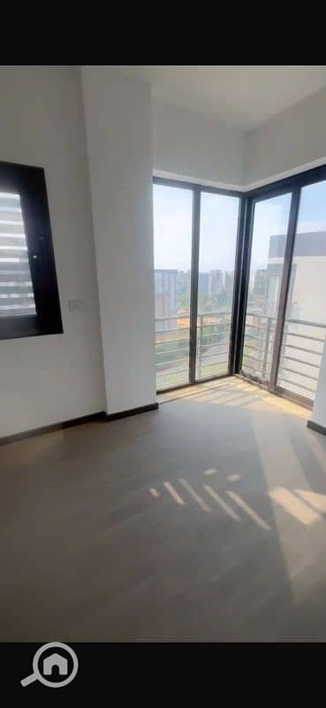 3 Bedroom Apartment for Rent in Madinaty, Cairo - 121م ايجار b8 دور خامس اول سكن مطلوب 17 الف تفاوض