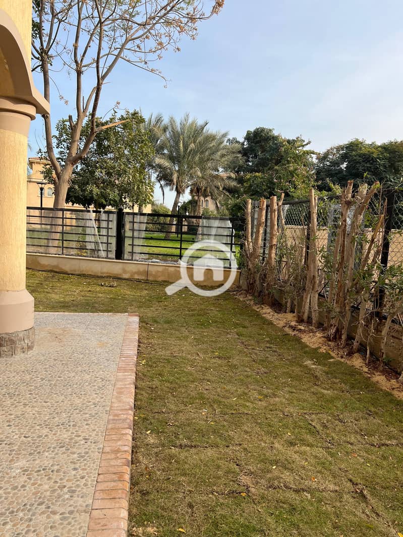 5 2cc3b3b1-2330-4cf5-ba45-a084d8cdd8db. jpeg