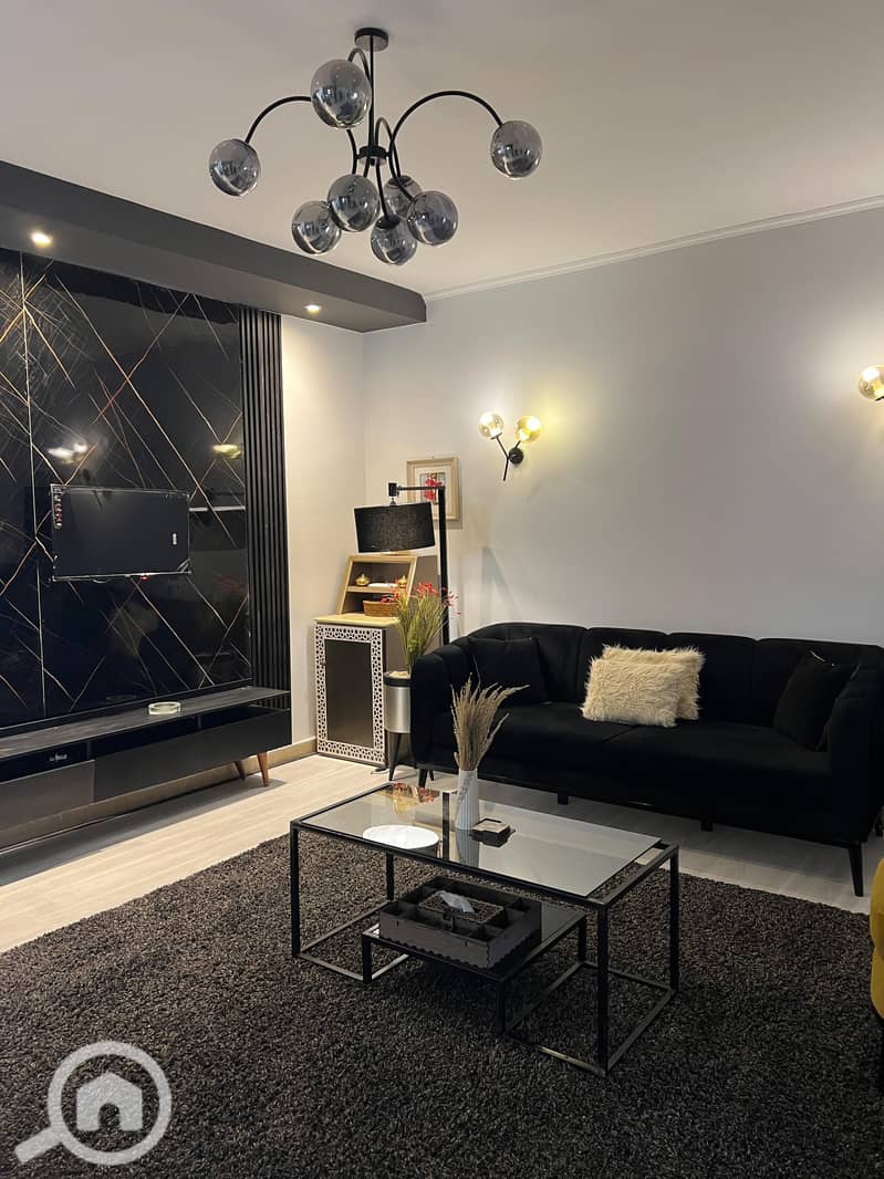 7 04cbc7d4-ebe4-47a0-a75a-178b5d283a07. jpeg