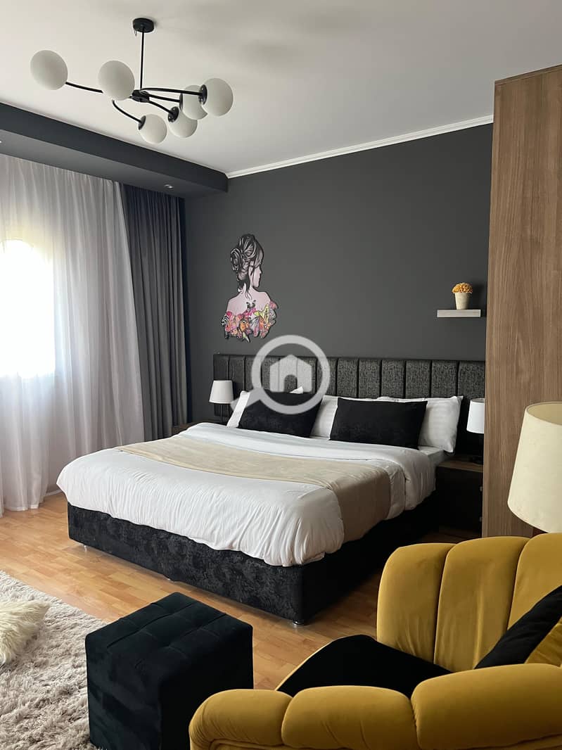 10 9e256c02-f20d-48f4-8832-eb32f491a7a8. jpeg