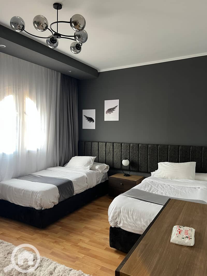 11 59bb03fa-b419-459b-8b39-260cca6af04b. jpeg