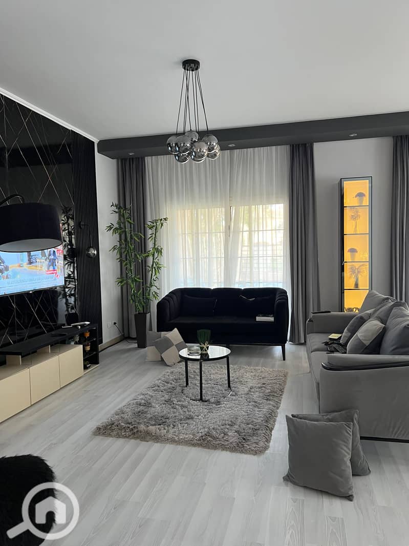 14 715c7cda-acdd-4117-bbd3-aa243a27d876. jpeg