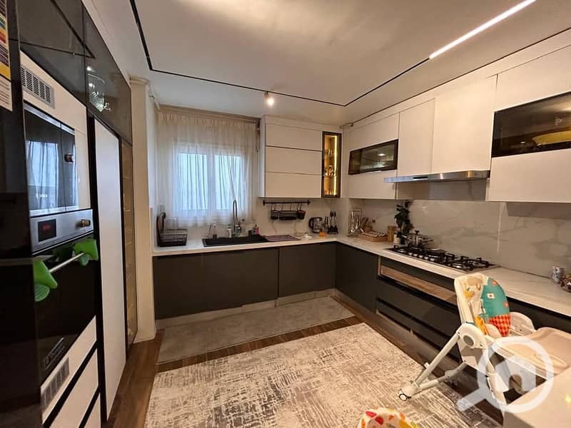 4 2c12b2d6-dd41-4f14-a1c5-91e59e6ba312. jpeg