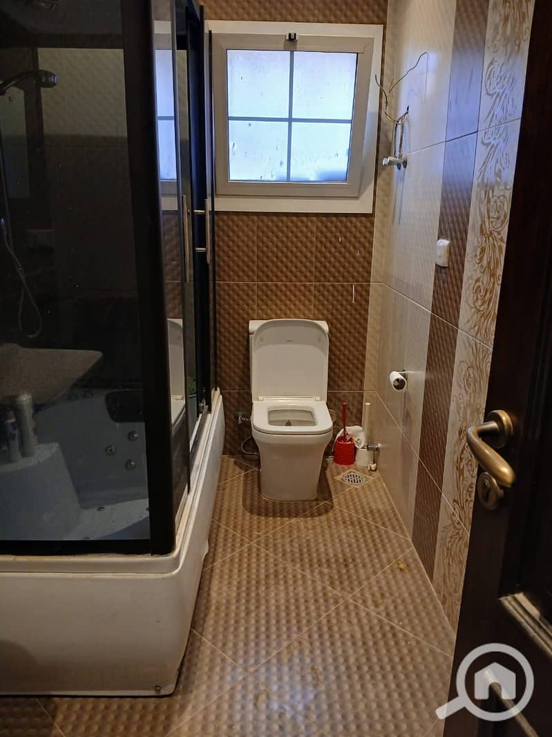 17 ed813ca0-1dc2-4190-bcb7-3884a3d95e87. jpg