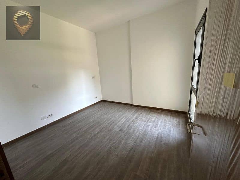 5 WhatsApp Image 2025-10-04 at 7.24. 41 AM (2). jpg