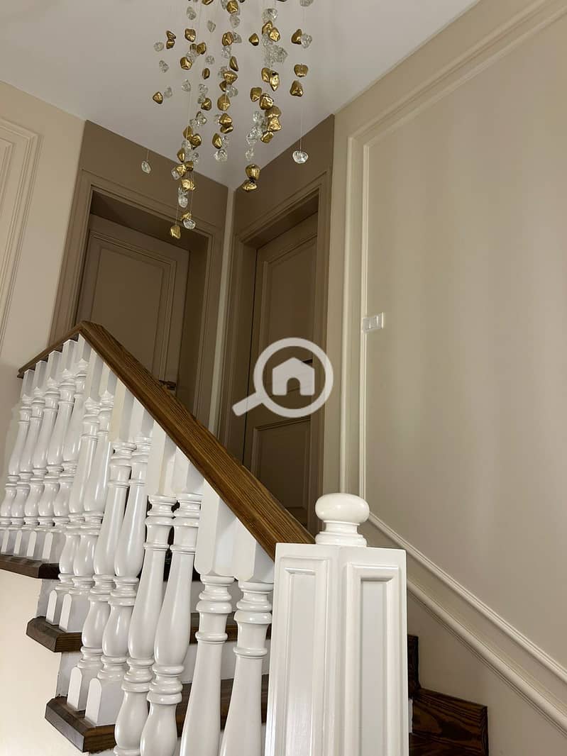 11 faca7c55-877c-4f7b-9dc8-75ae9c1b1ff9. jpg