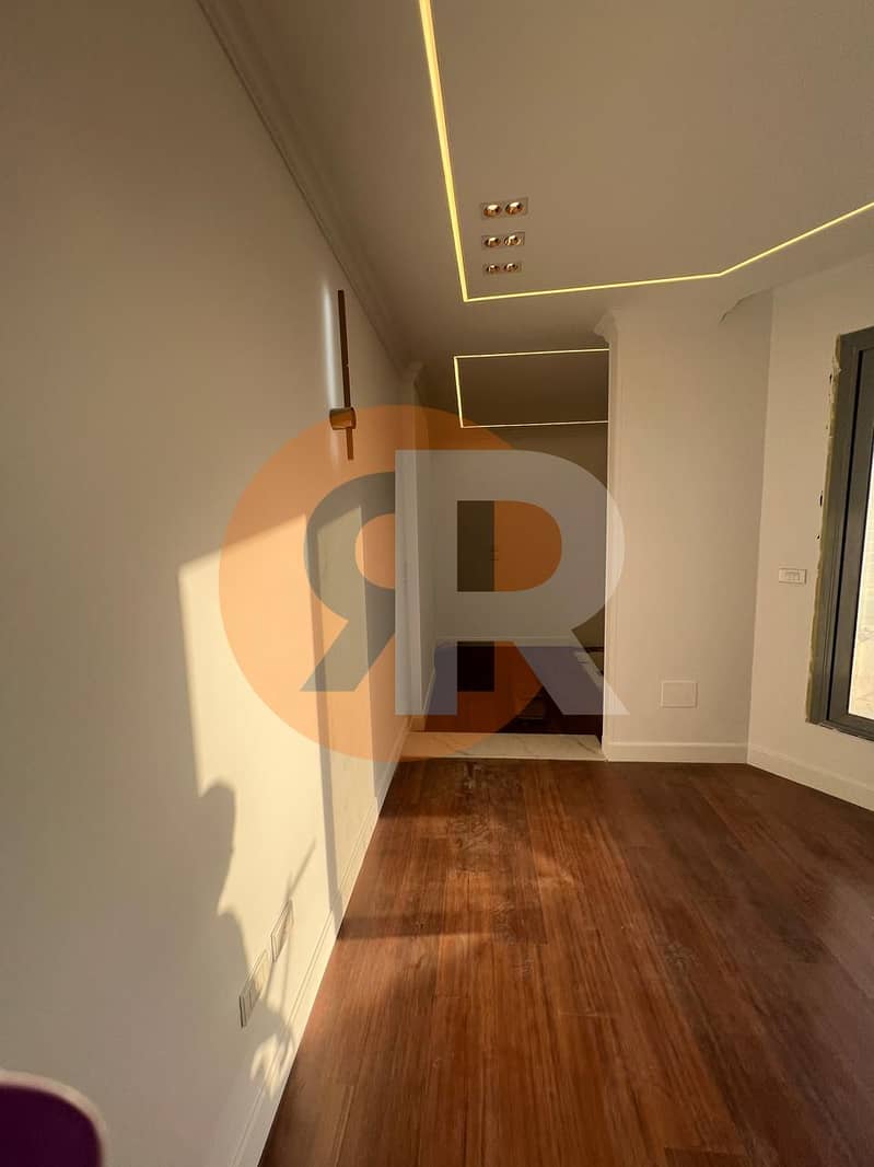 8 WhatsApp Image 2025-10-25 at 17.16. 42_48aca72e. jpg