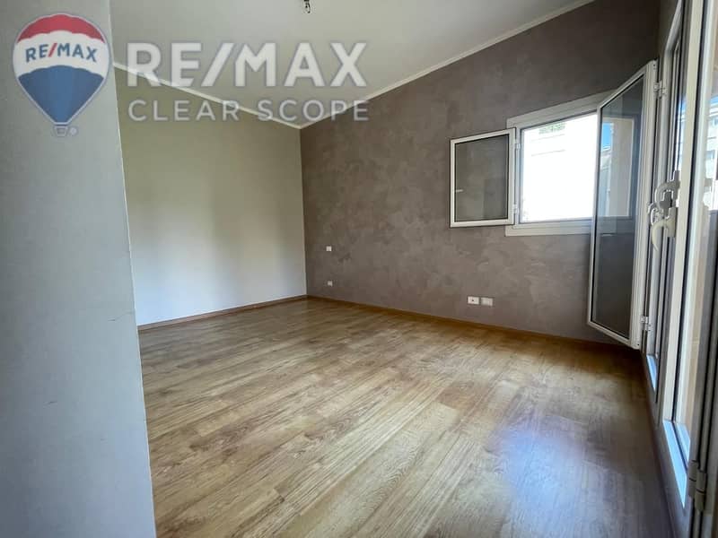 2 0c052542-3d27-4c4b-a8c3-215e9e35c85a. jpg