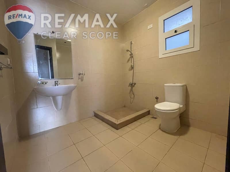 6 8c247b5b-0451-4655-82b5-75bb4878b37d. jpg