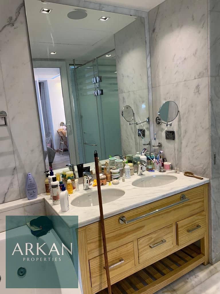 17 d4ca4008-e2a7-4e62-a435-6260220876f7. jpg